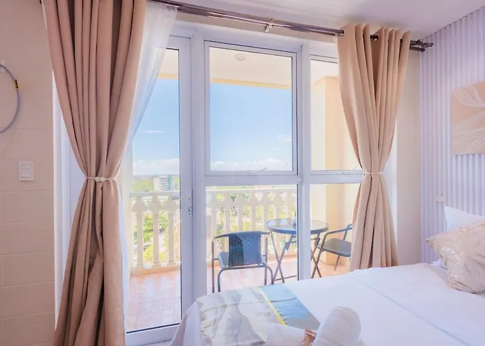 Chic Hotel-style Fast Wifi & Netflix Apartment *